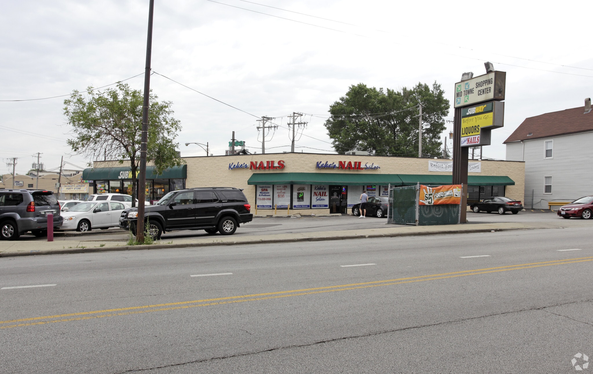 1917 W Fullerton Ave, Chicago, IL for Rent