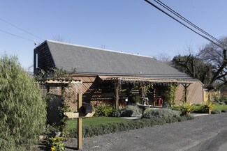 Petaluma, CA Freestanding - 2840 Petaluma Blvd N