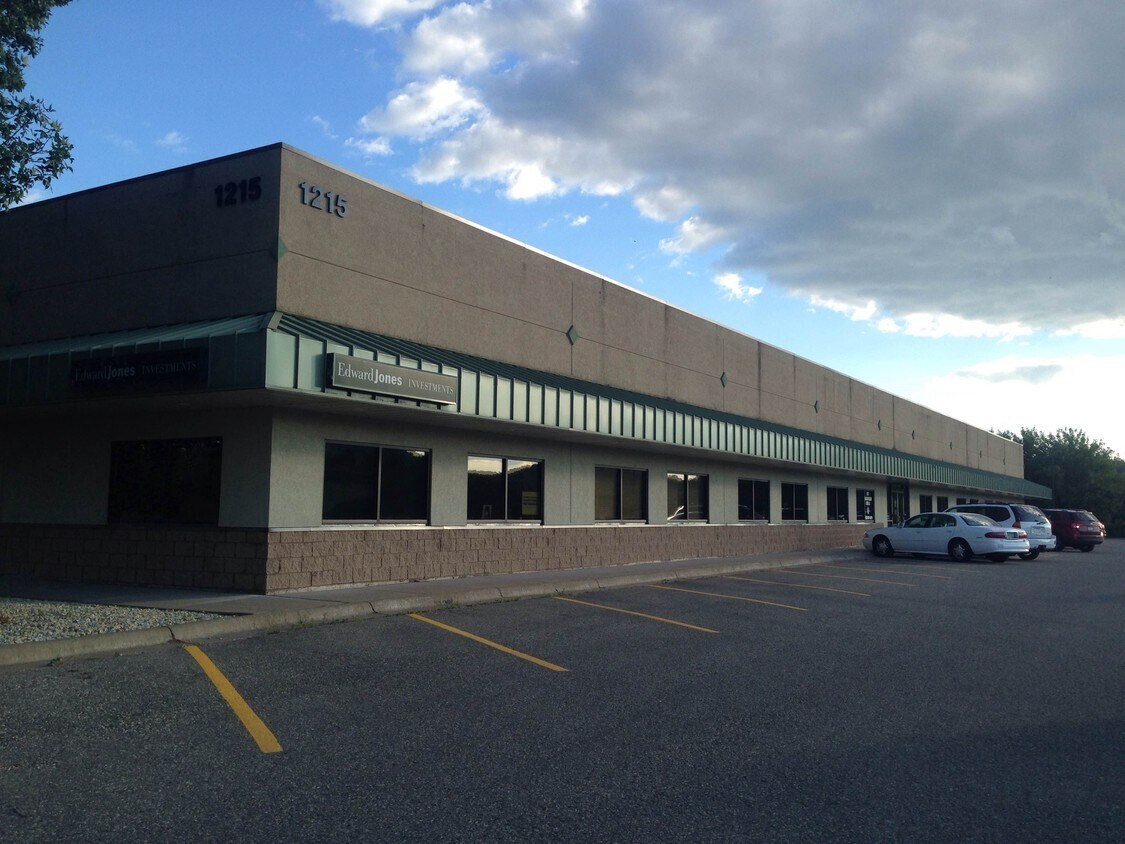 1215 N 7th St, Lake City, MN for Rent