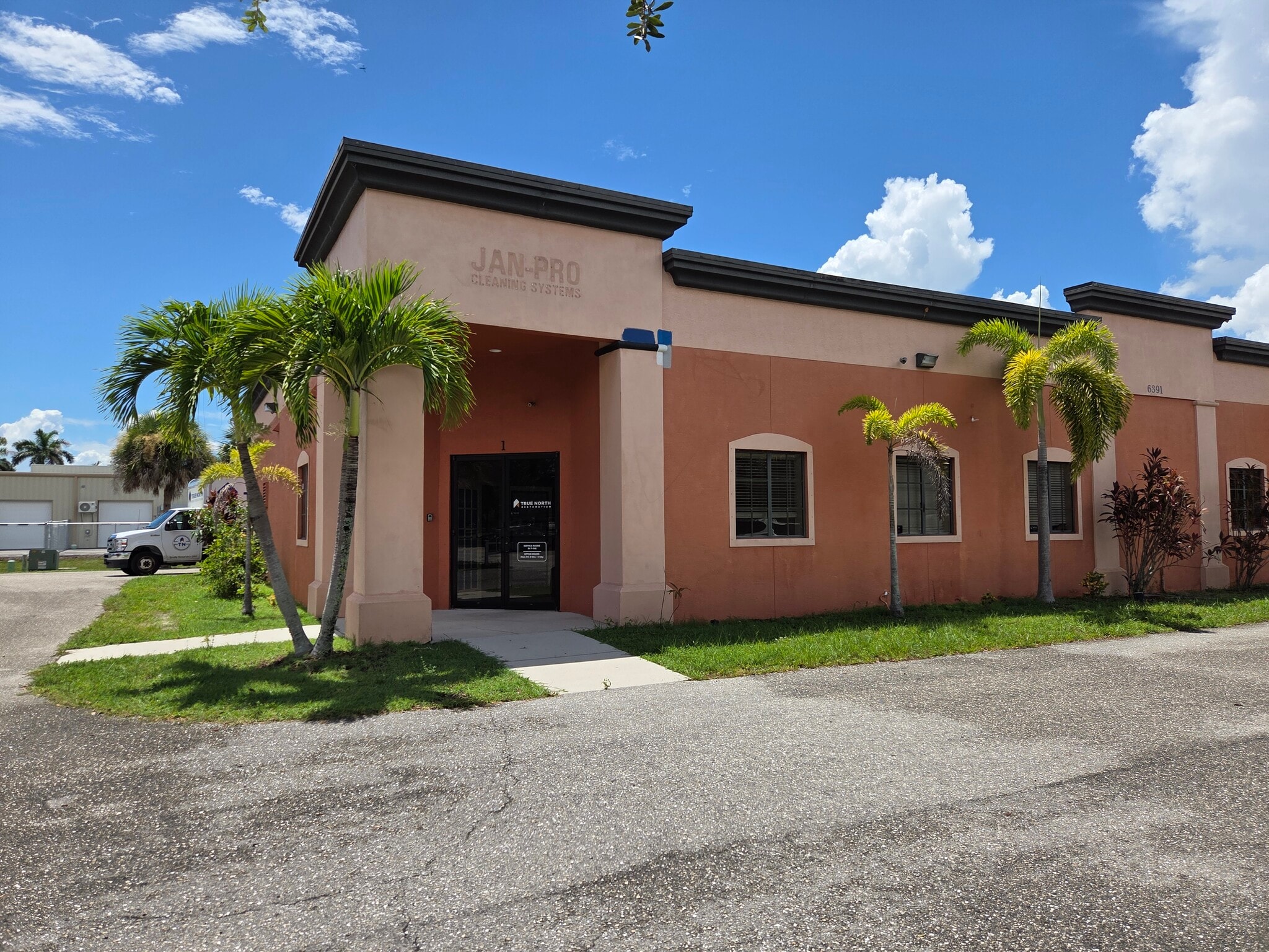 6391 Corporate Park Cir, Fort Myers, FL for Rent