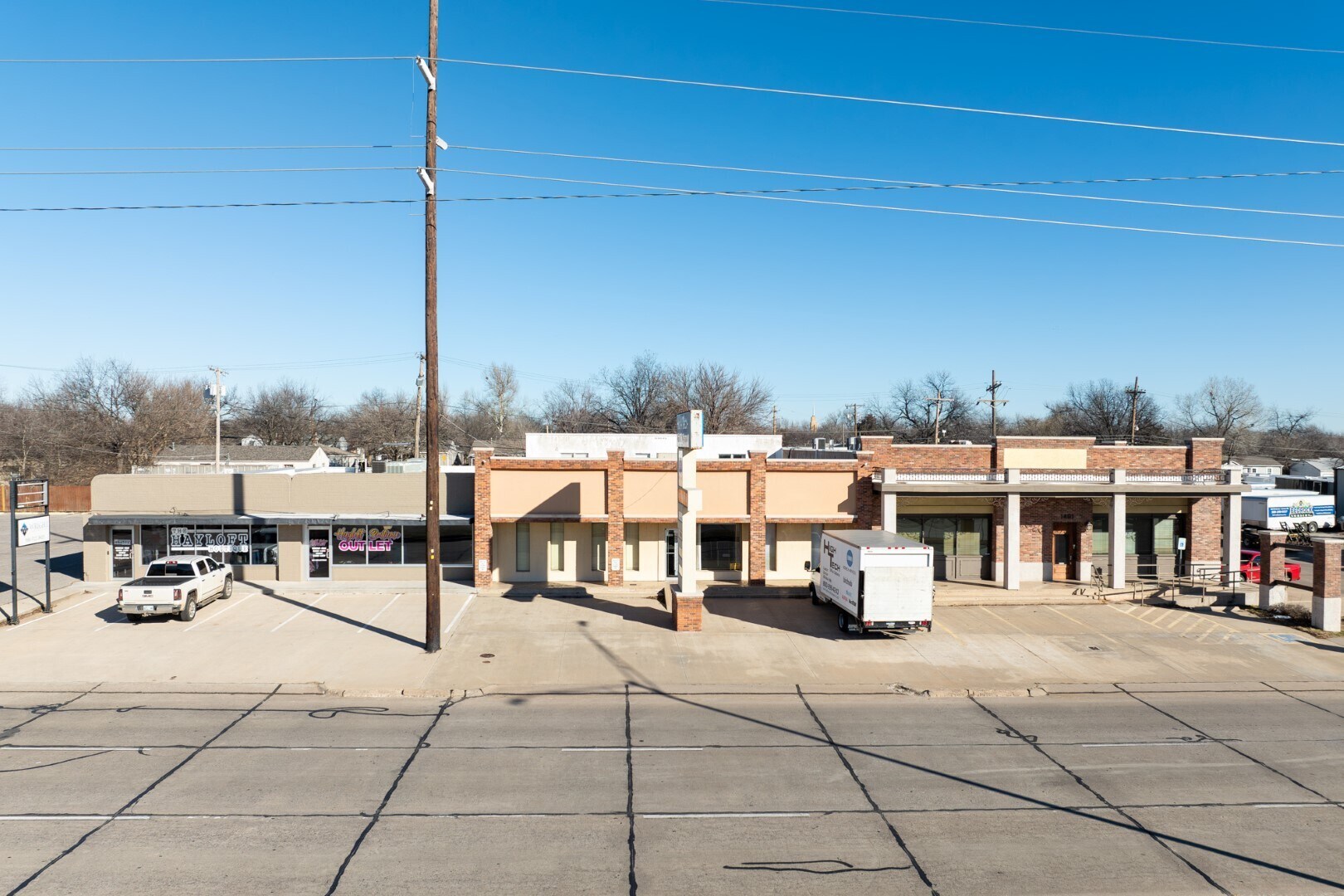 1801 NW Cache Rd, Lawton, OK for Rent