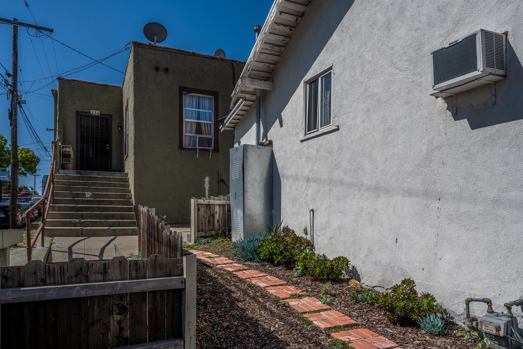 1600 W Court St, Los Angeles, CA for Sale