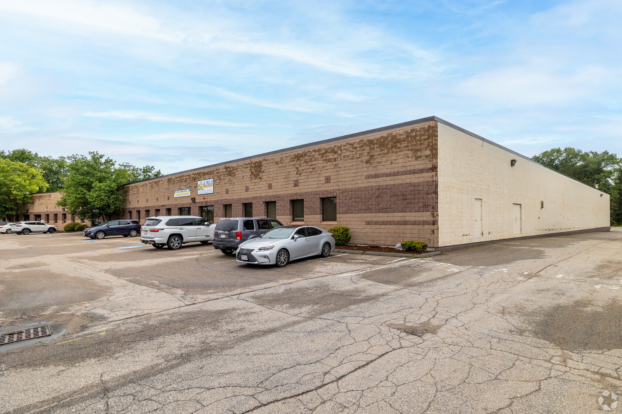 192-198 Vanderbilt Ave, Norwood, MA for Rent