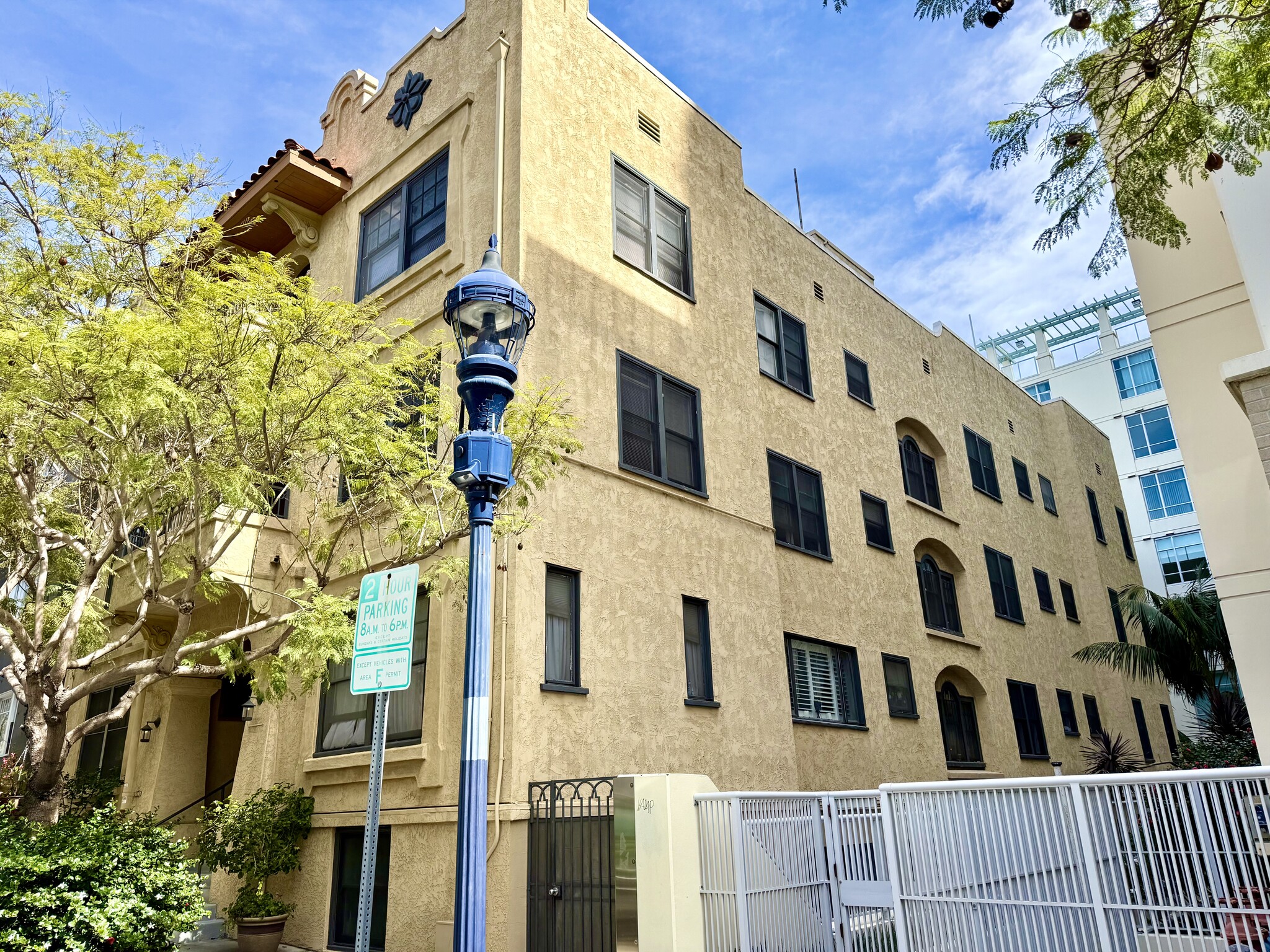 1541 8th Ave, San Diego, CA for Sale