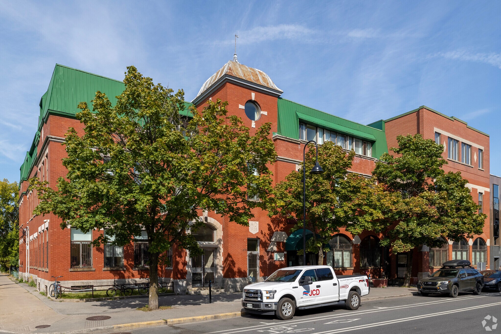 471-475 Av De L'église, Montréal, QC for Sale