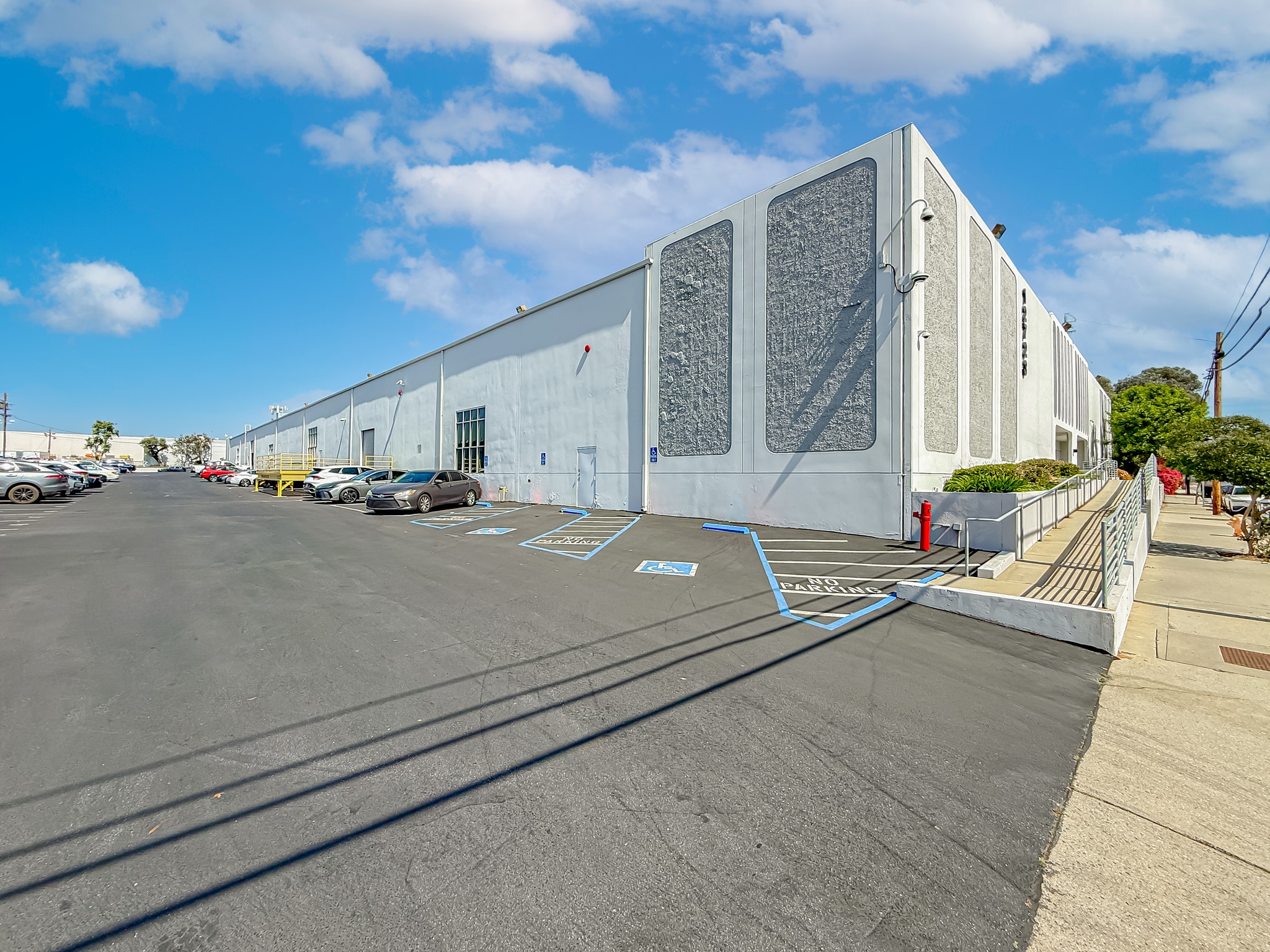12723 Wentworth St, Pacoima, CA for Rent
