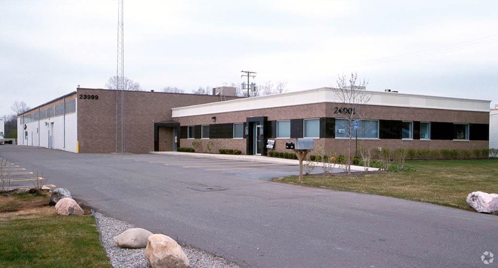 23999-24001 Telegraph Rd, Southfield, MI for Rent