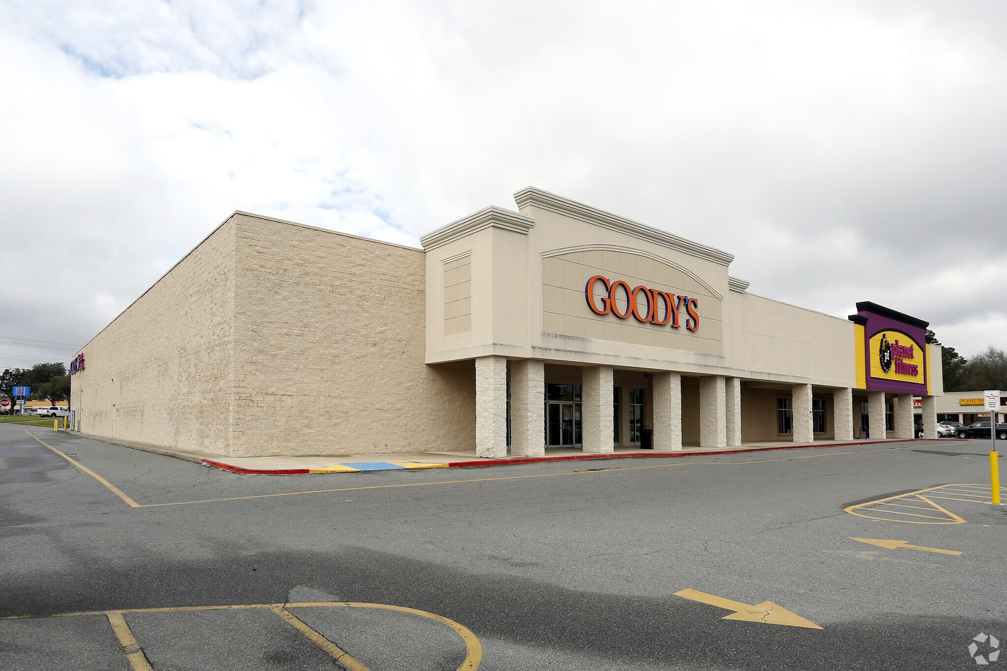 105-149 W Hendry St, Hinesville, GA for Rent