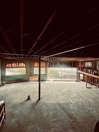 Ypsilanti, MI Retail, Flex - 2 W Michigan Ave