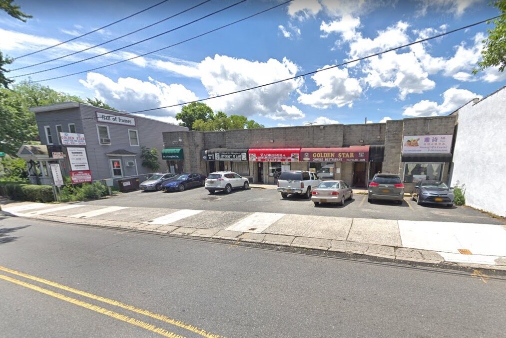 2110 Clove Rd, Staten Island, NY for Sale