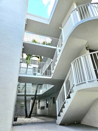 North Miami Beach, FL Apartments - 1840 S Glades Dr