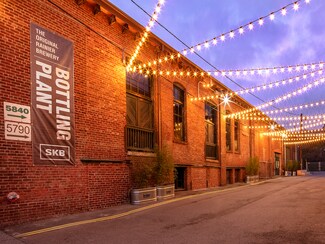 Seattle, WA Flex - 5840-5890 Airport Way S