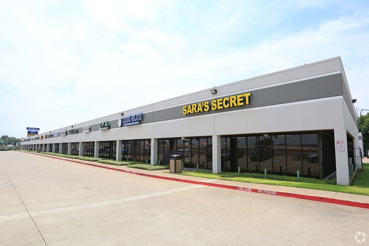 253-287 N Interstate 35E, DeSoto, TX for Rent