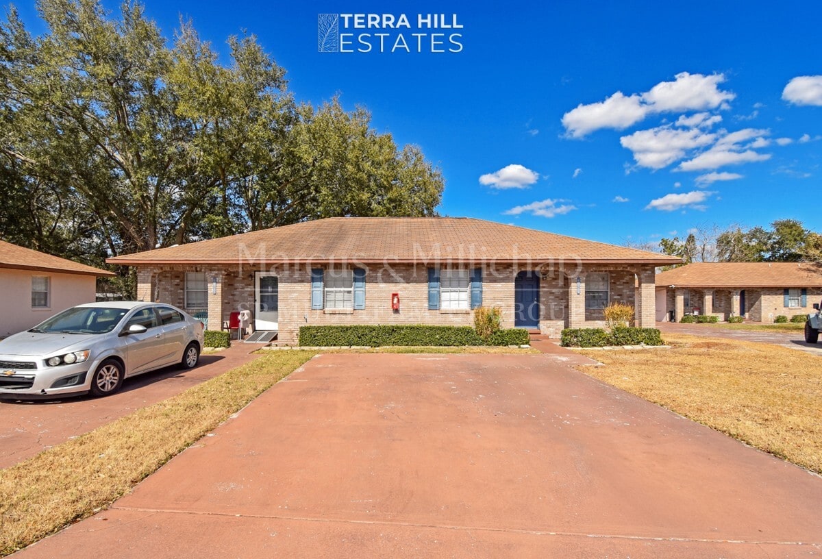 3100 Woodhill Rd, Winter Haven, FL for Sale