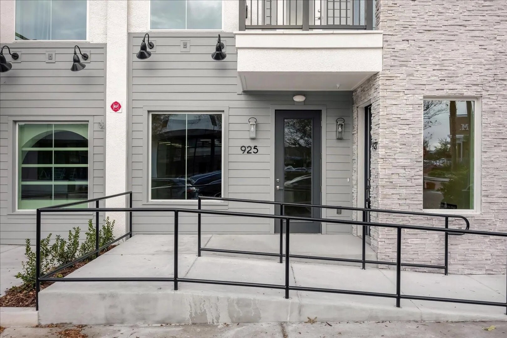 925 City Walk Ln, Oviedo, FL for Rent