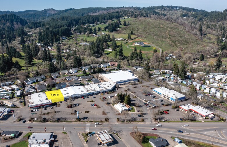 1137 N Pacific Hwy, Cottage Grove, OR for Rent