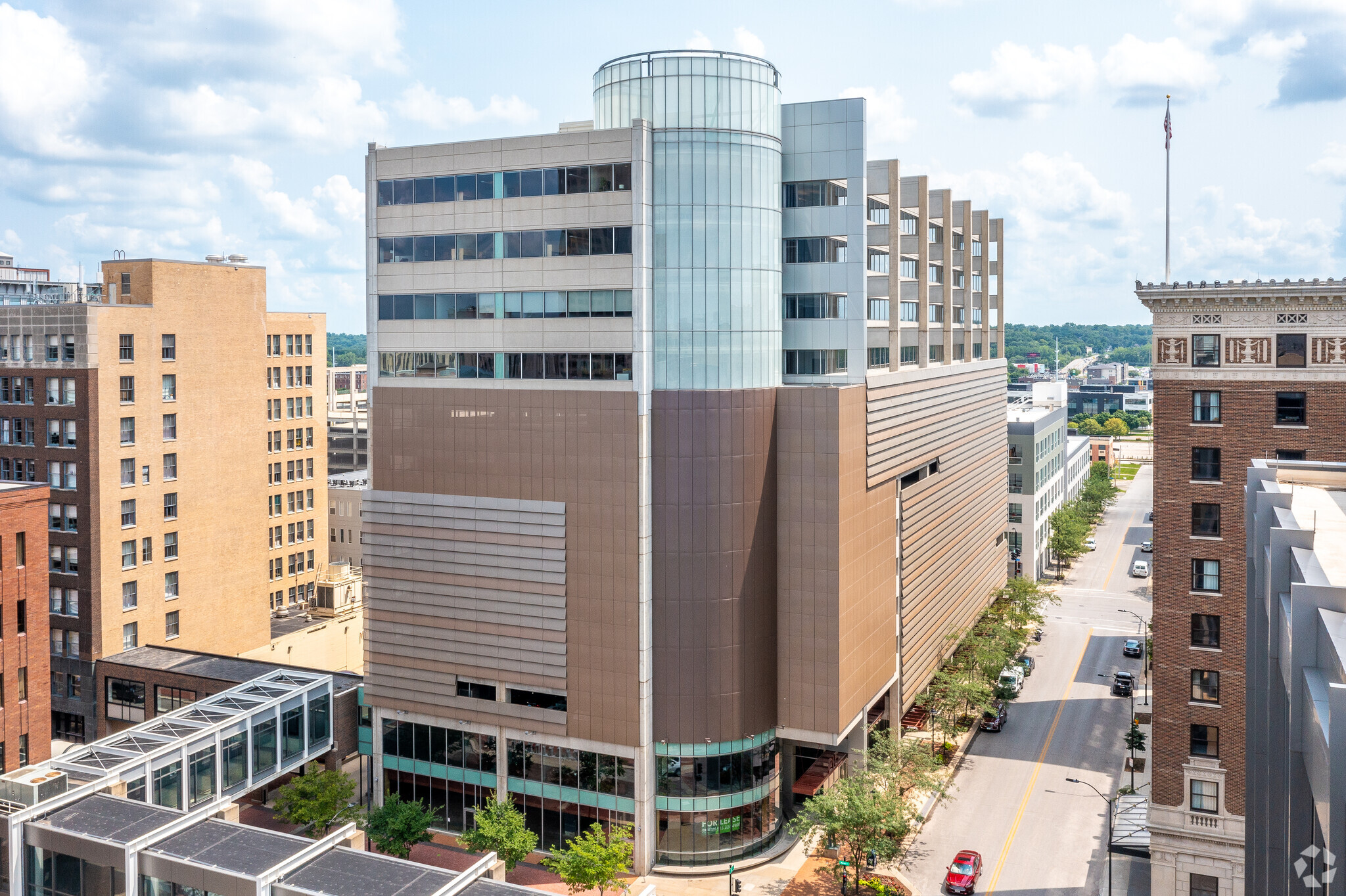 215 10th St, Des Moines, IA for Rent