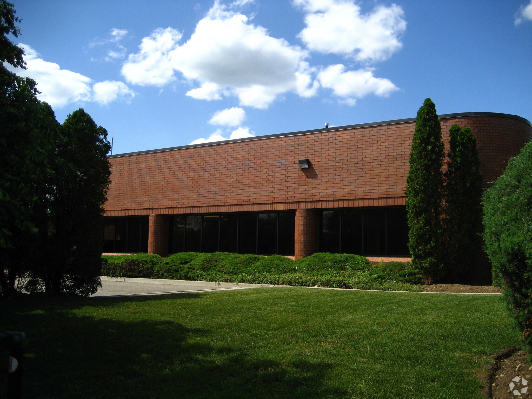 10 Executive Blvd, Farmingdale, NY for Sale