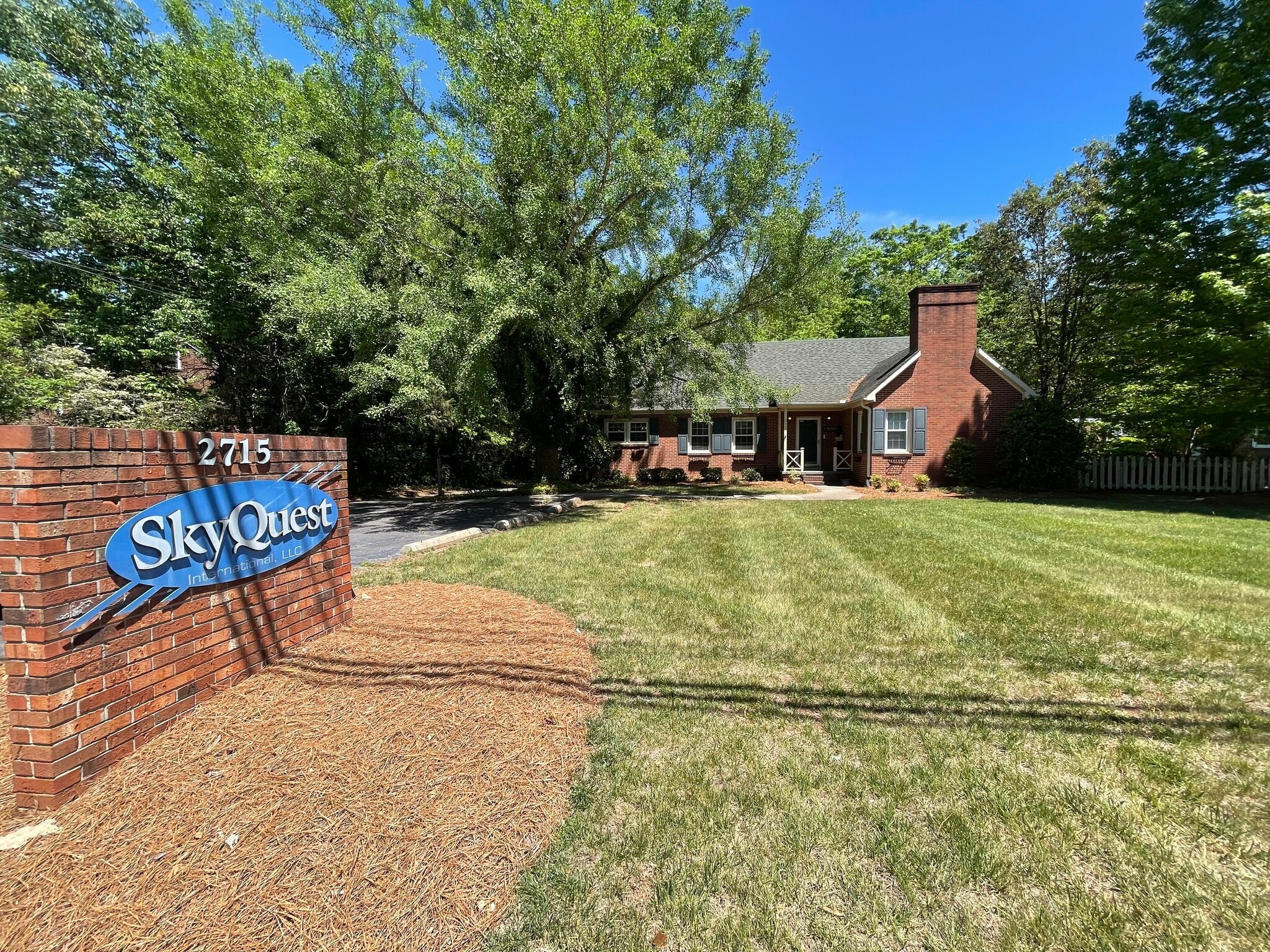 2715 Reynolda Rd, Winston-Salem, NC for Sale
