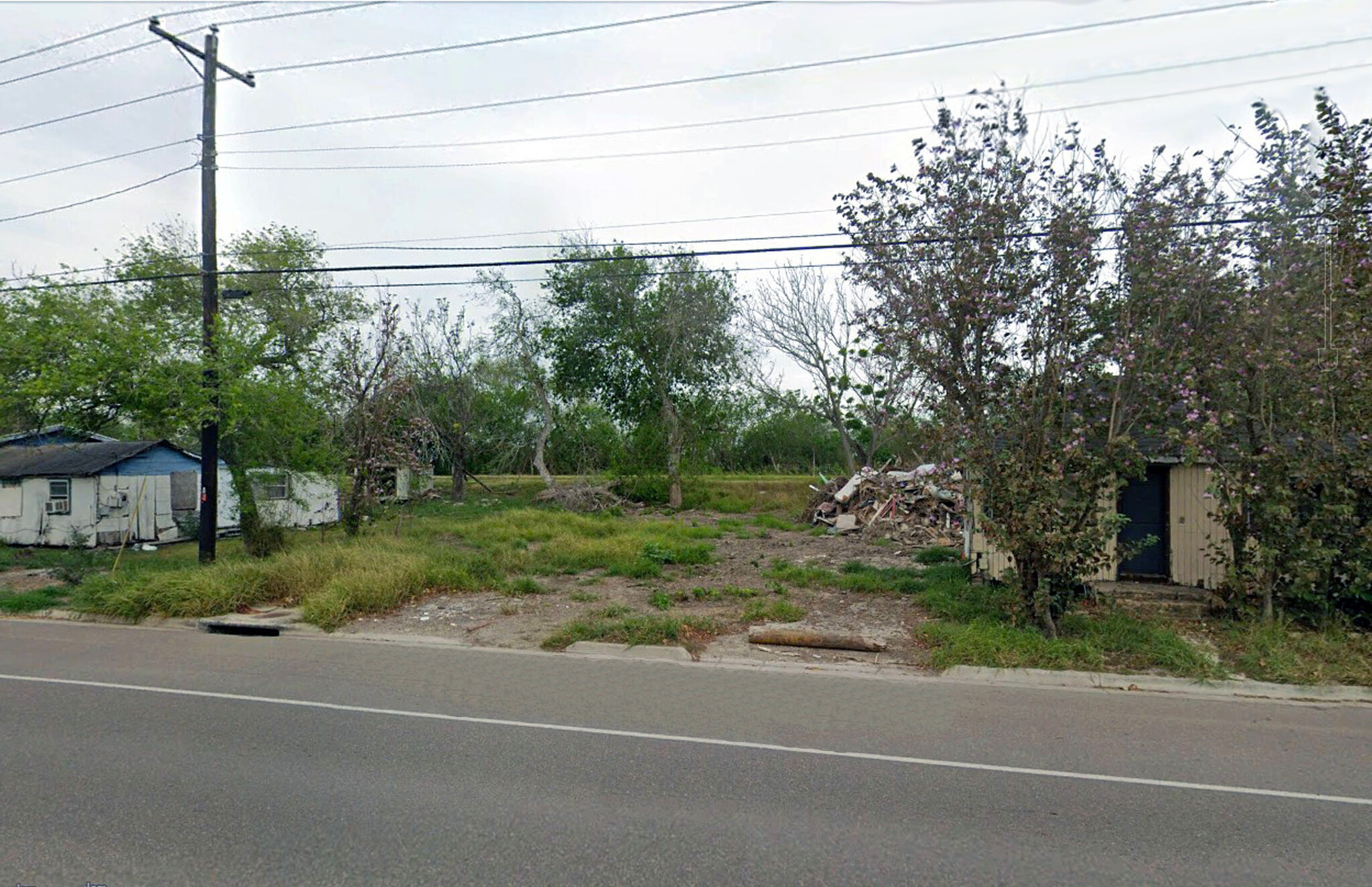 Exp 77/83 (0.02 Ac) Expy @ Anacua St, Olmito, TX for Sale