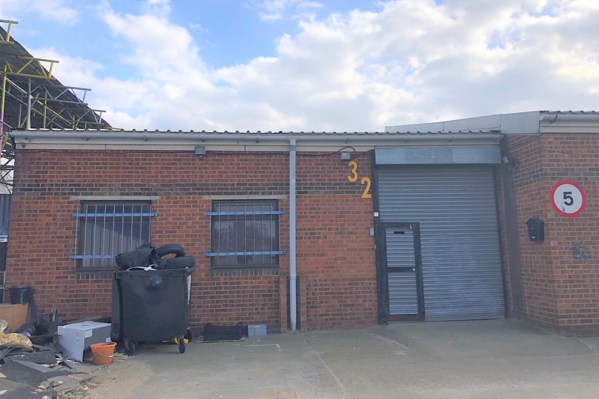 New Lydenburg St, London, LND for Rent