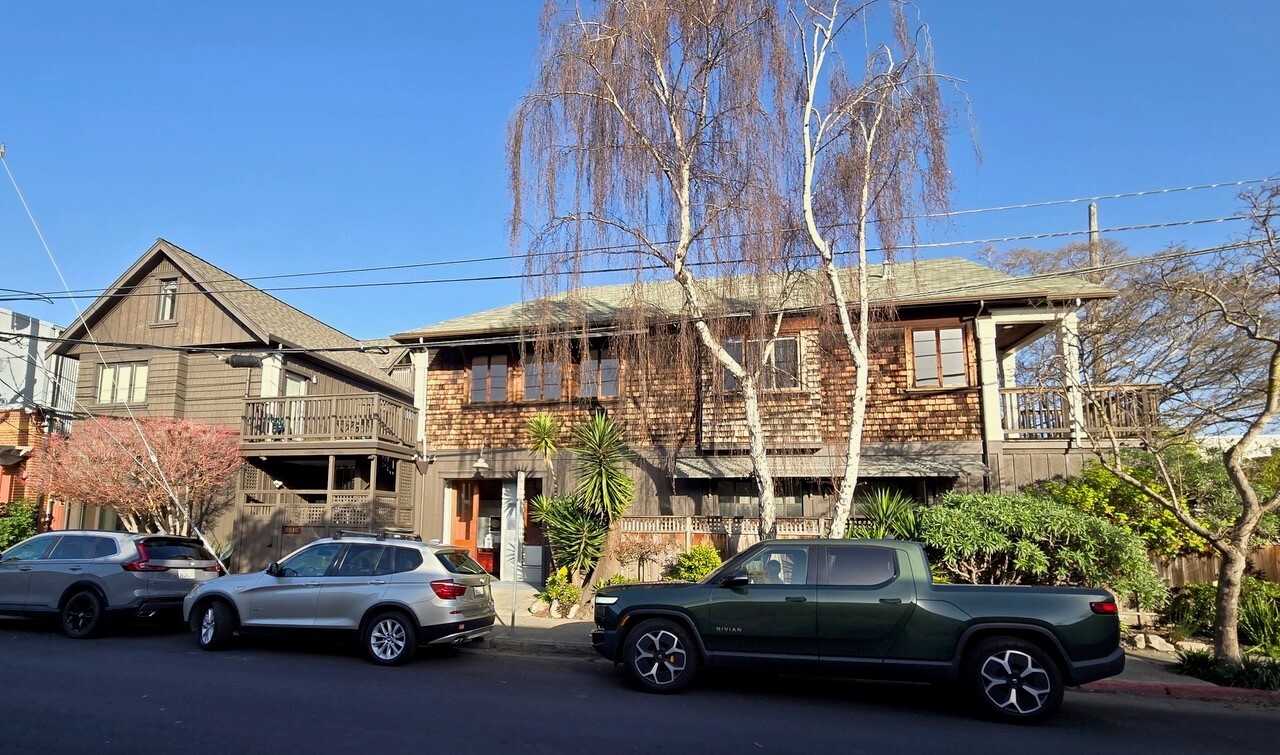 5500 Doyle St, Emeryville, CA for Sale
