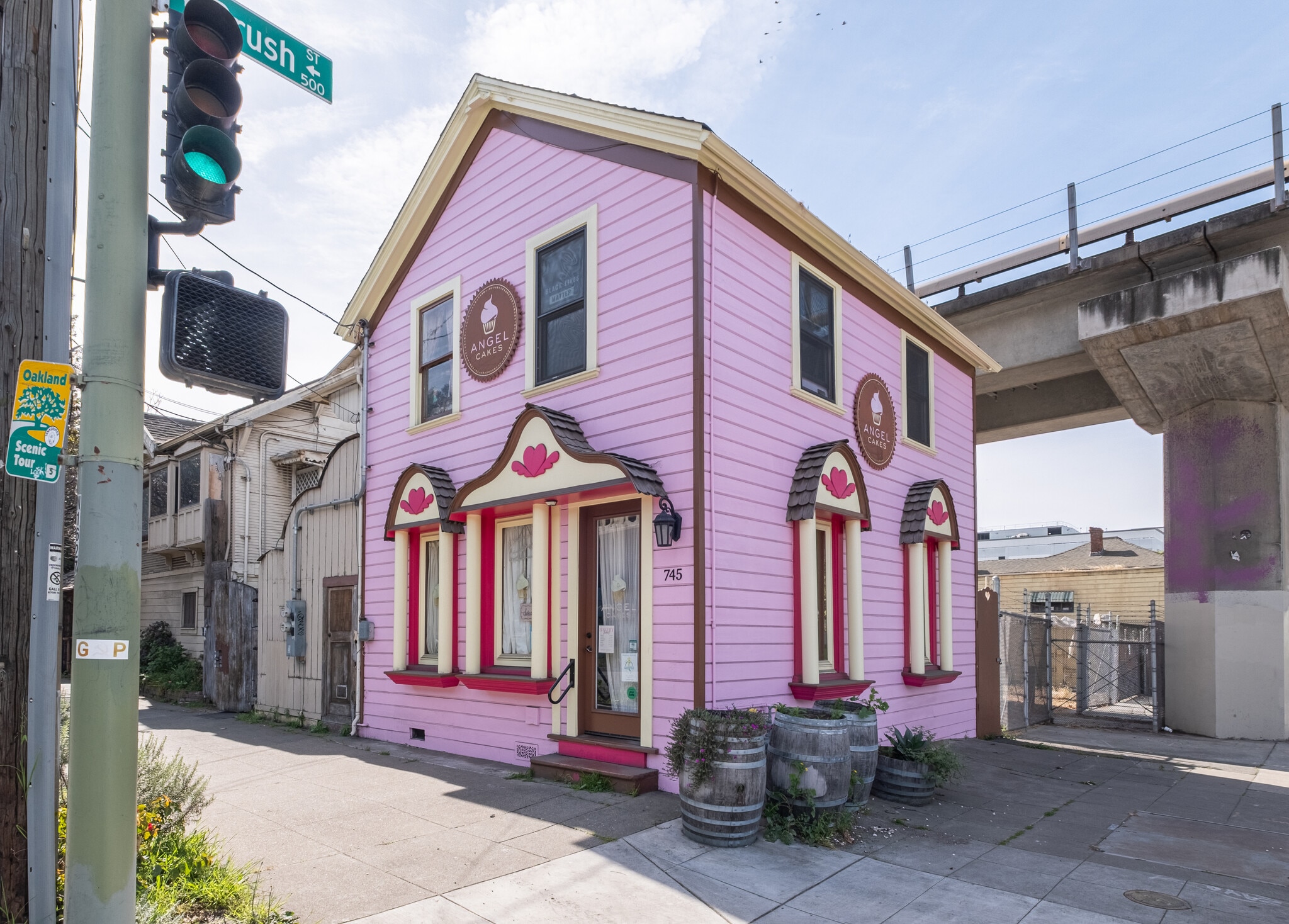 745 5th St, Oakland, CA for Sale