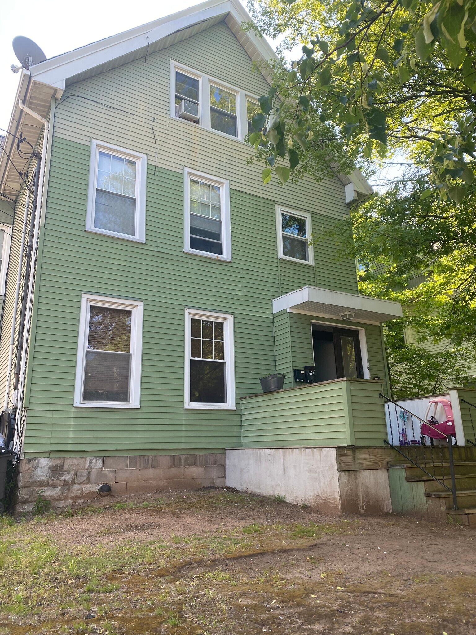 14 Young St New Haven, CT 06511 MultiFamily Property for Sale on
