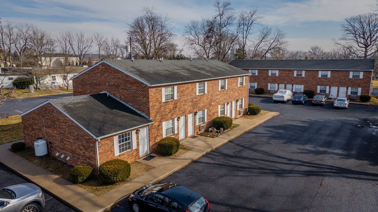 990 Chicago Ave, Harrisonburg, VA for Sale