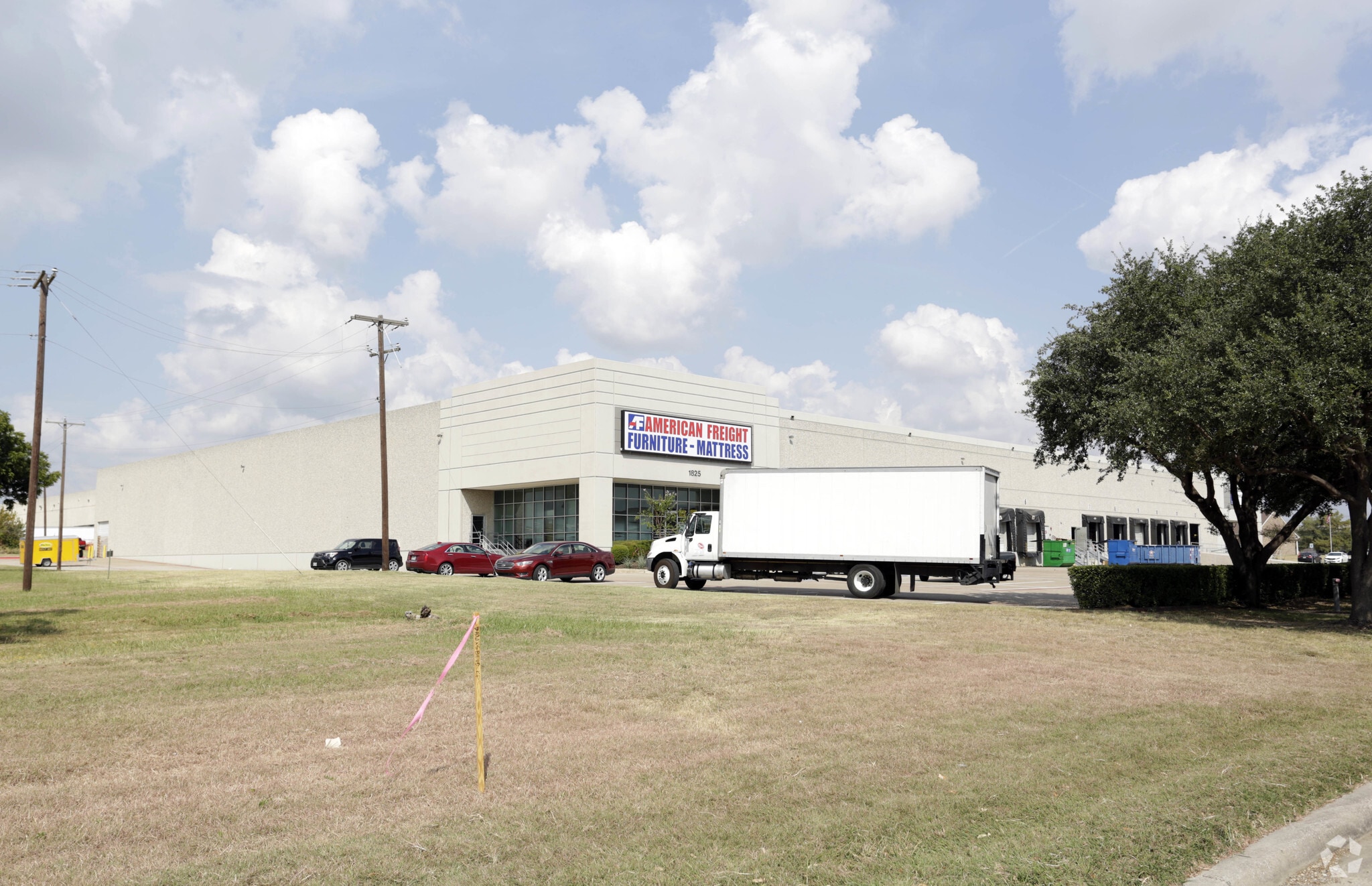 1825 Westpark Dr, Grand Prairie, TX for Rent