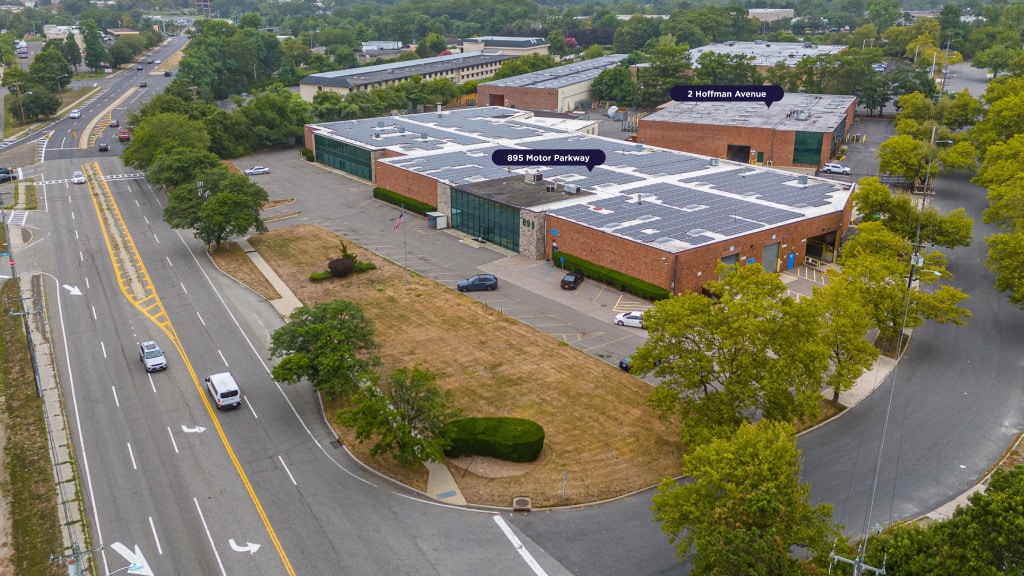 895 Motor Pky, Hauppauge, NY for Rent