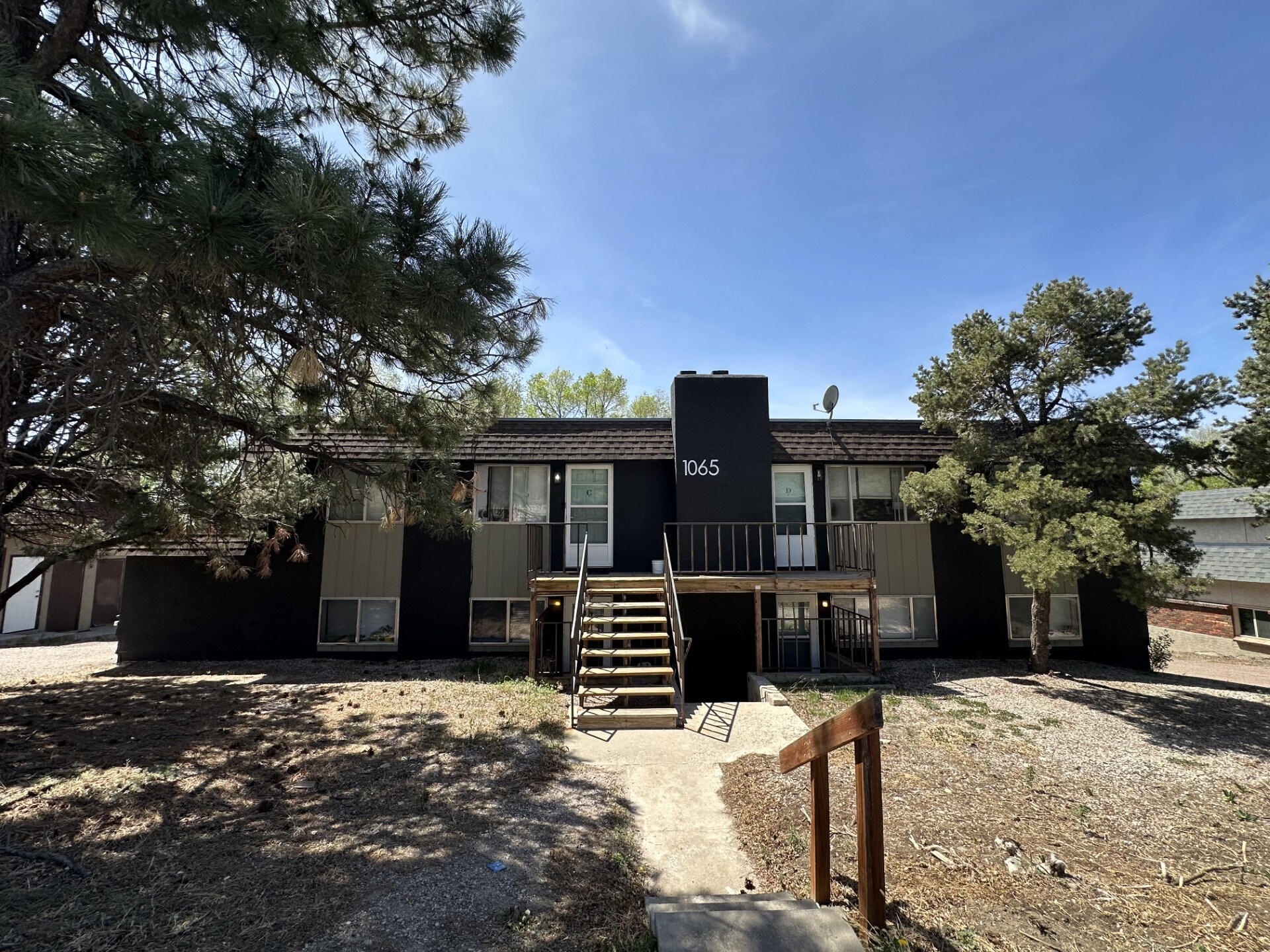 1065 Magnolia St, Colorado Springs, CO for Sale