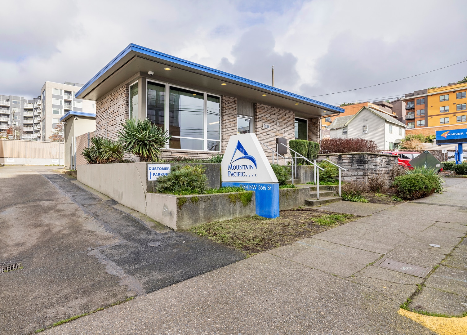 2244 NW 56th St, Seattle, WA for Rent