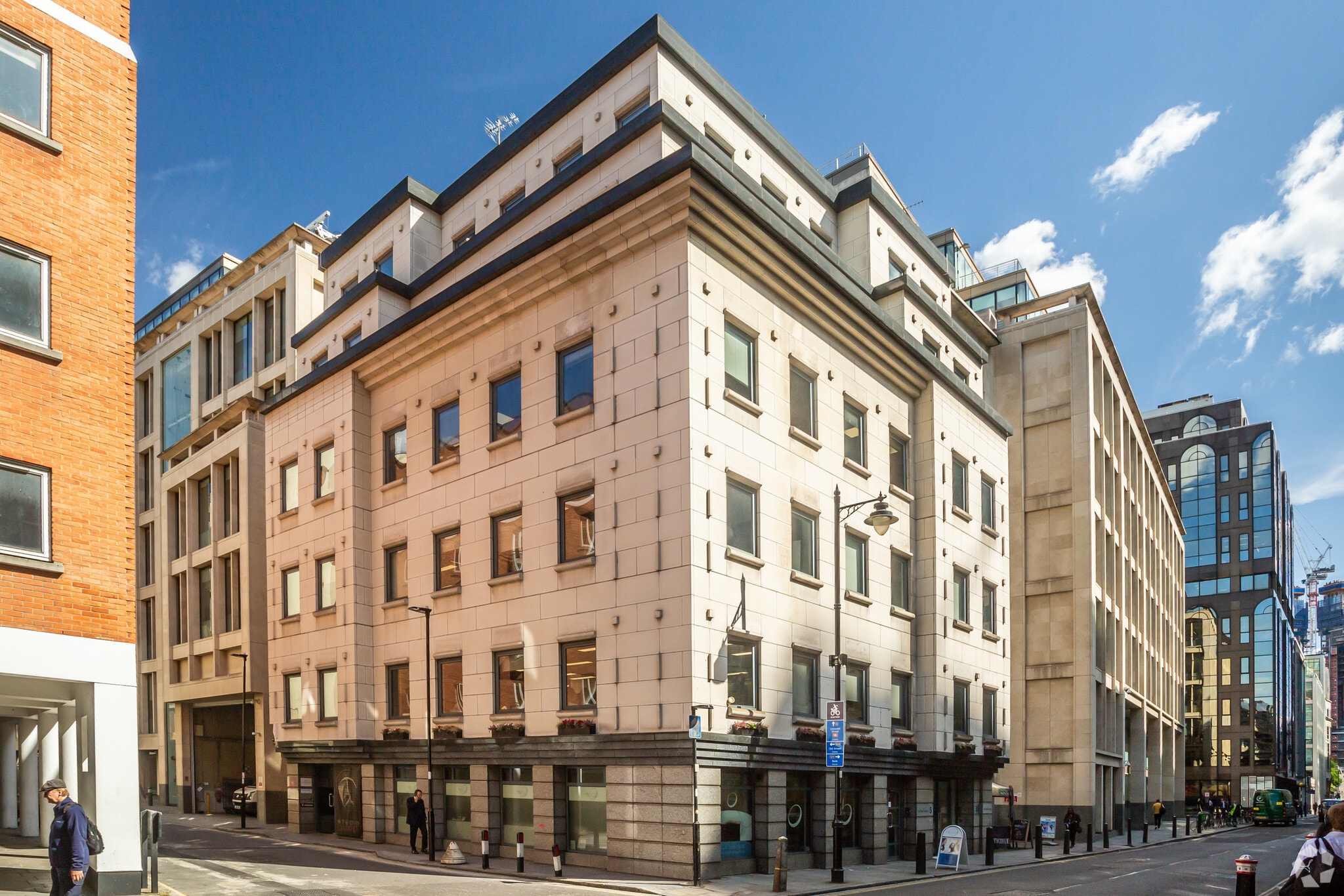 35 Chiswell St, London, LND for Rent
