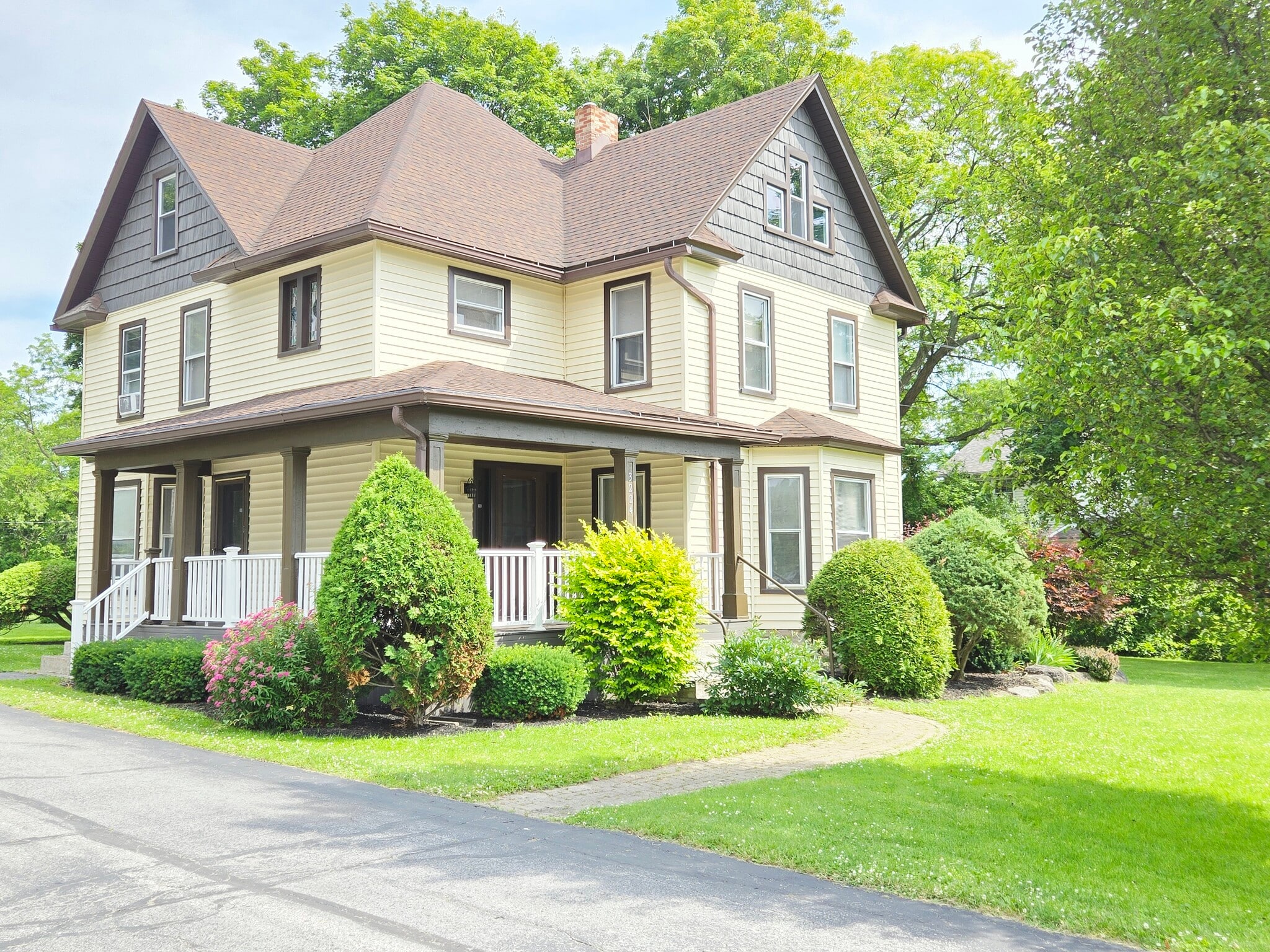 3224 E Henrietta Rd, Henrietta, NY for Sale