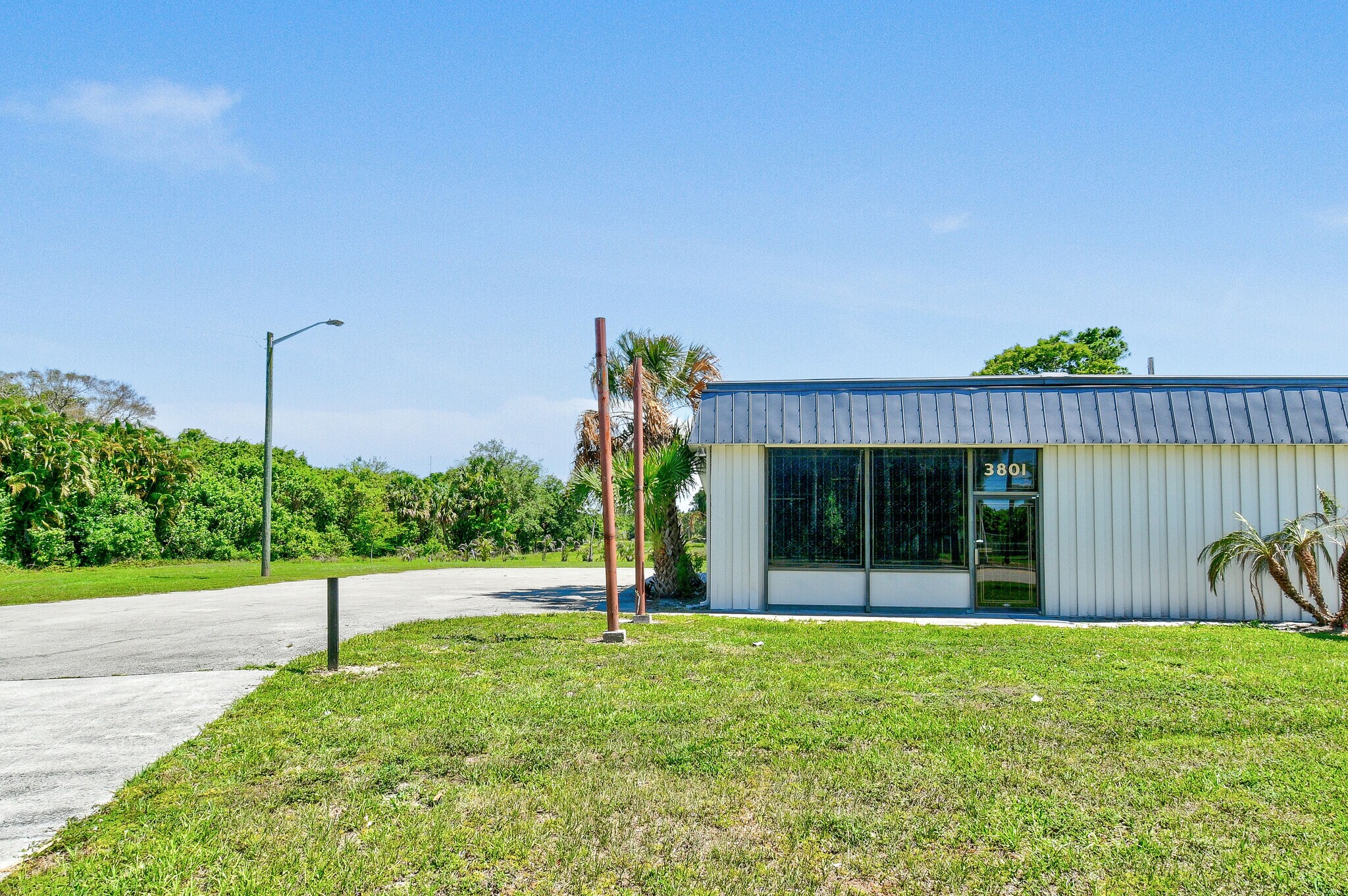 3801 Okeechobee Rd, Fort Pierce, FL for Rent