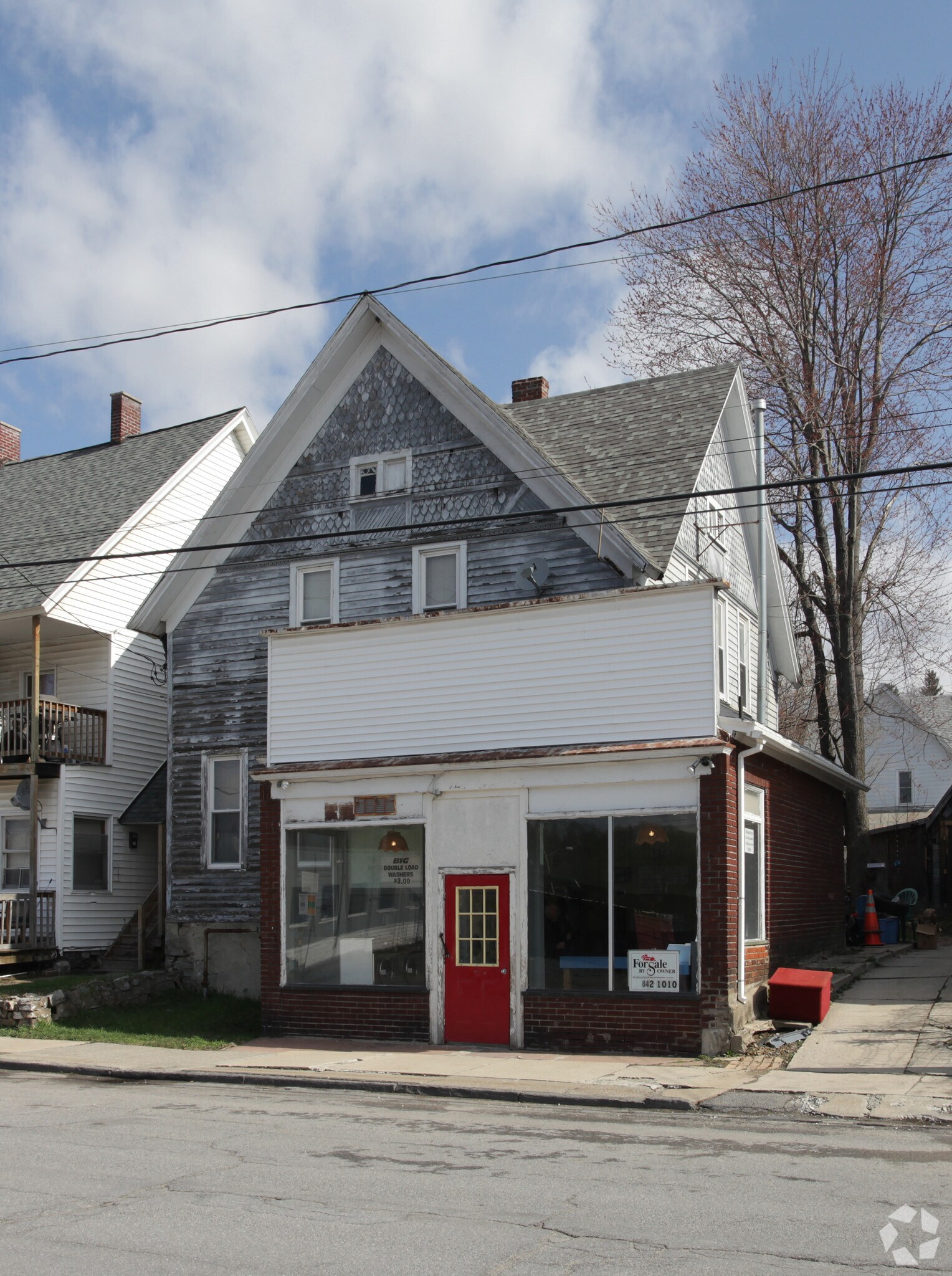 325 Division St, Amsterdam, NY for Sale