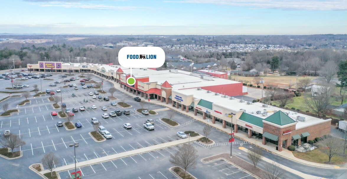 1837 E Broad St, Statesville, NC for Rent