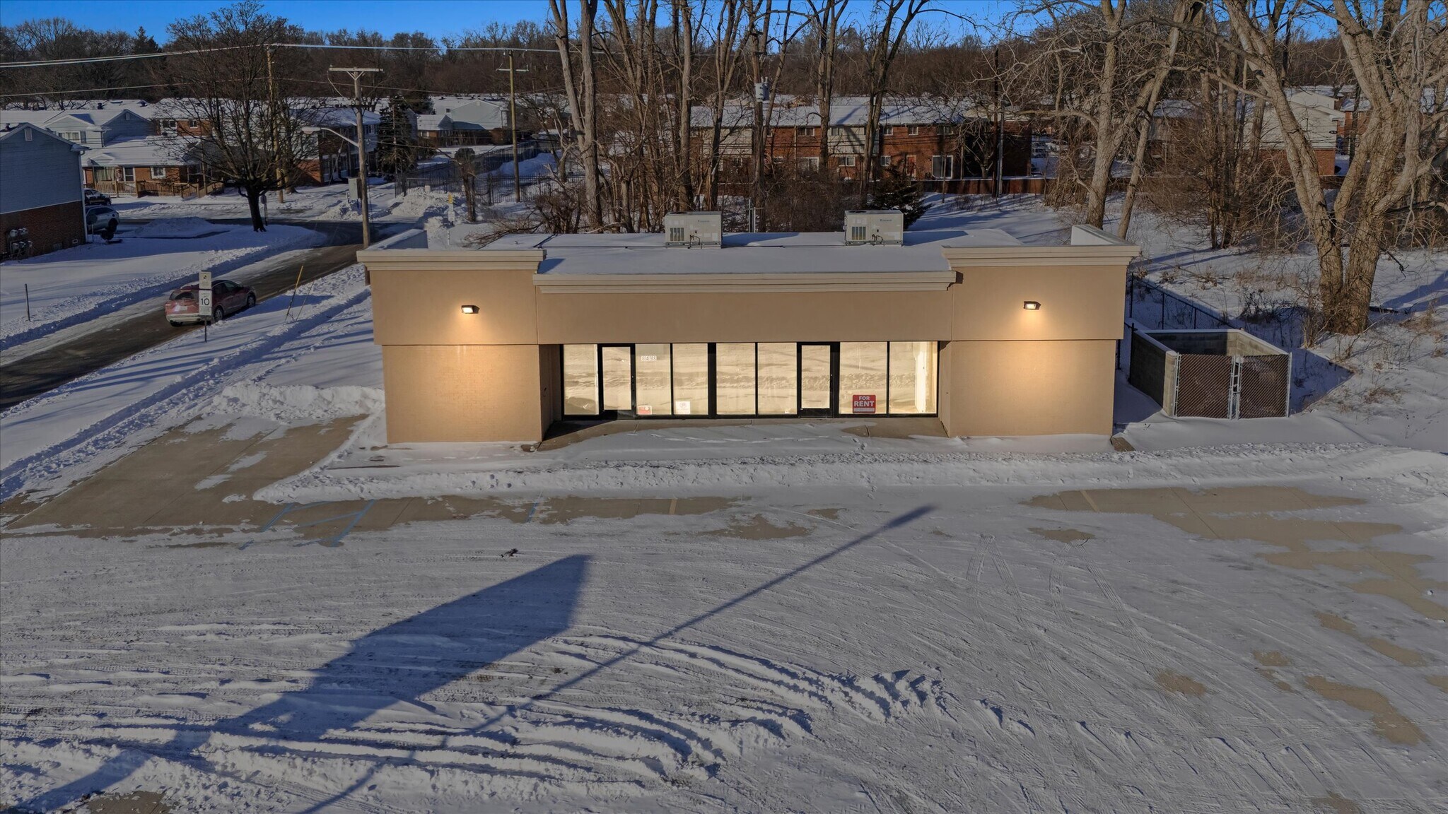 8498 Wayne Rd, Romulus, MI for Rent