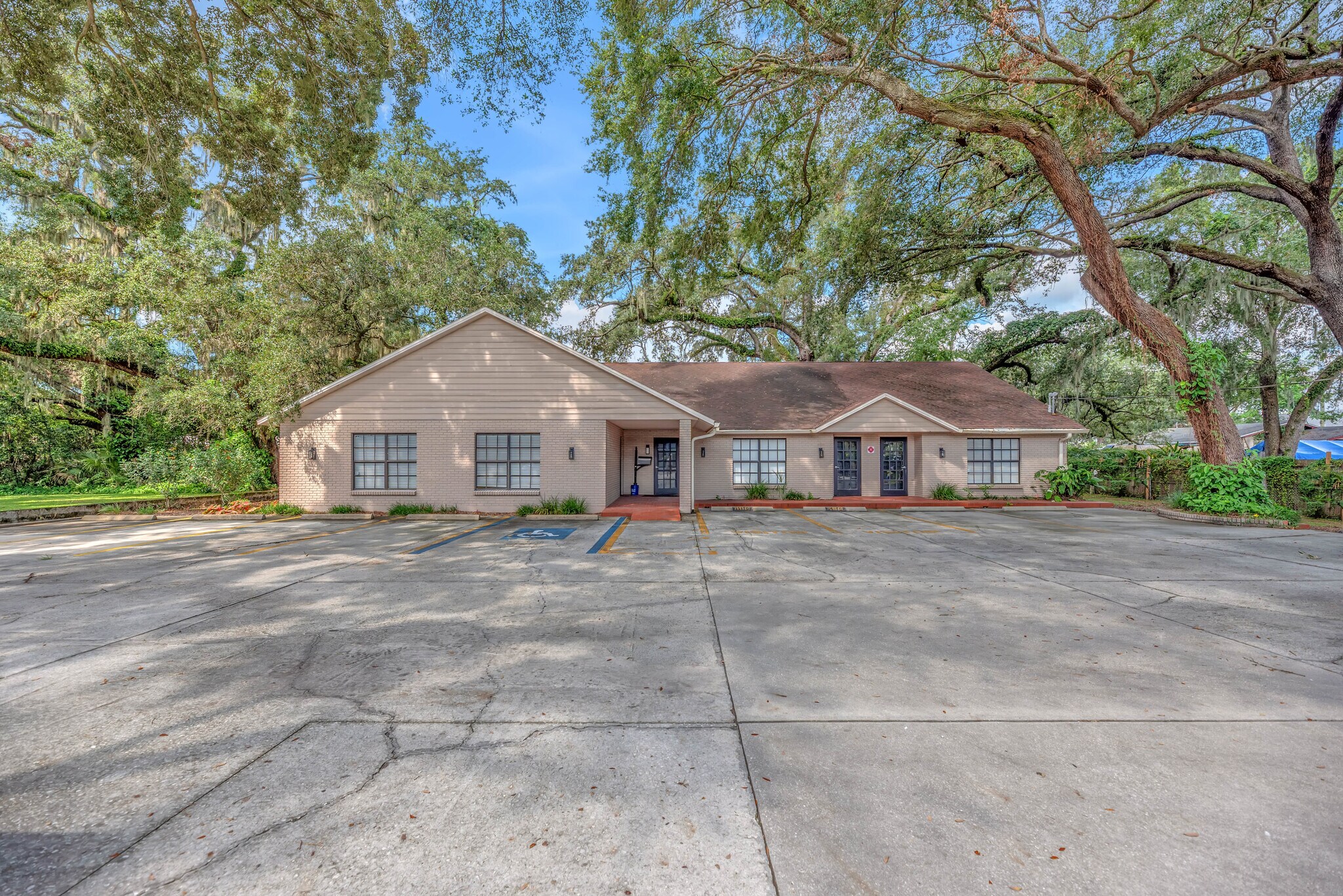 308 Elizabeth St, Brandon, FL for Rent