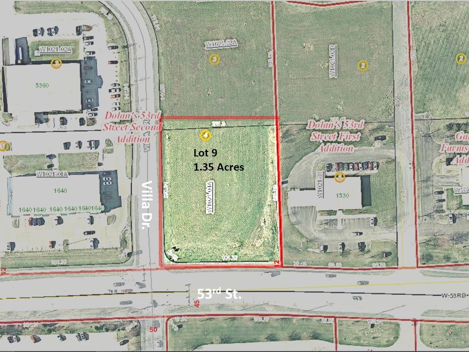 W 53rd St, Davenport, IA for Sale