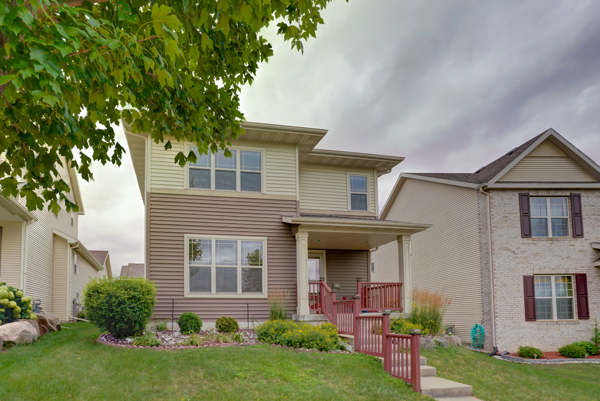 705 Lone Oak Ln, Verona, WI for Sale