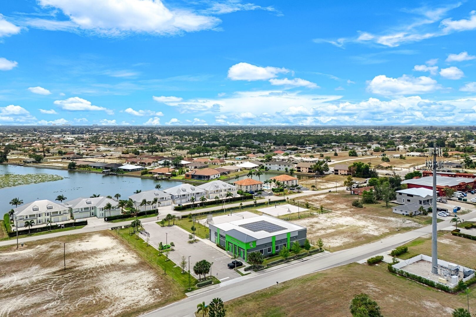 326 SW 2nd Ter, Cape Coral, FL for Sale