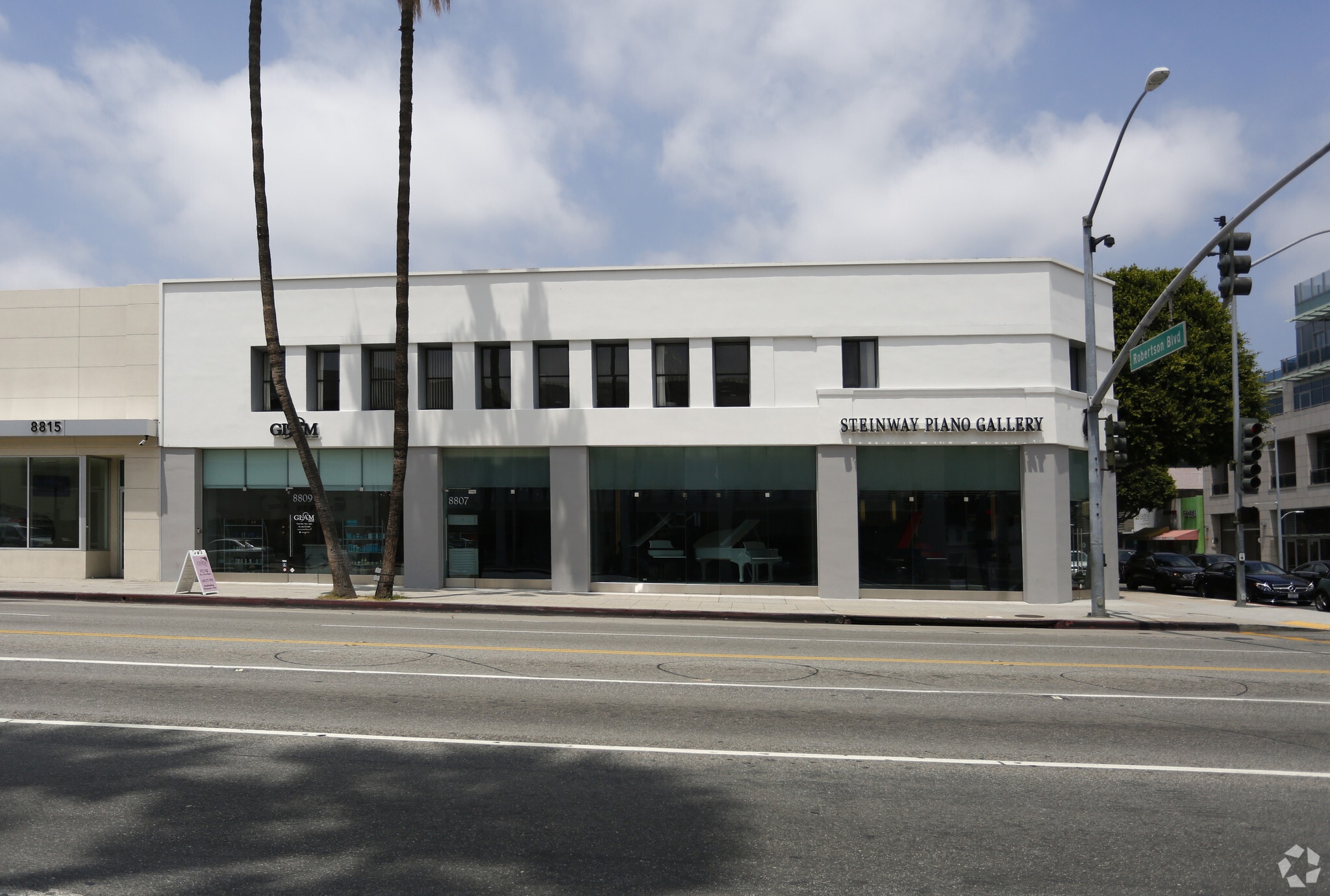 111 N Robertson Blvd, Beverly Hills, CA for Rent