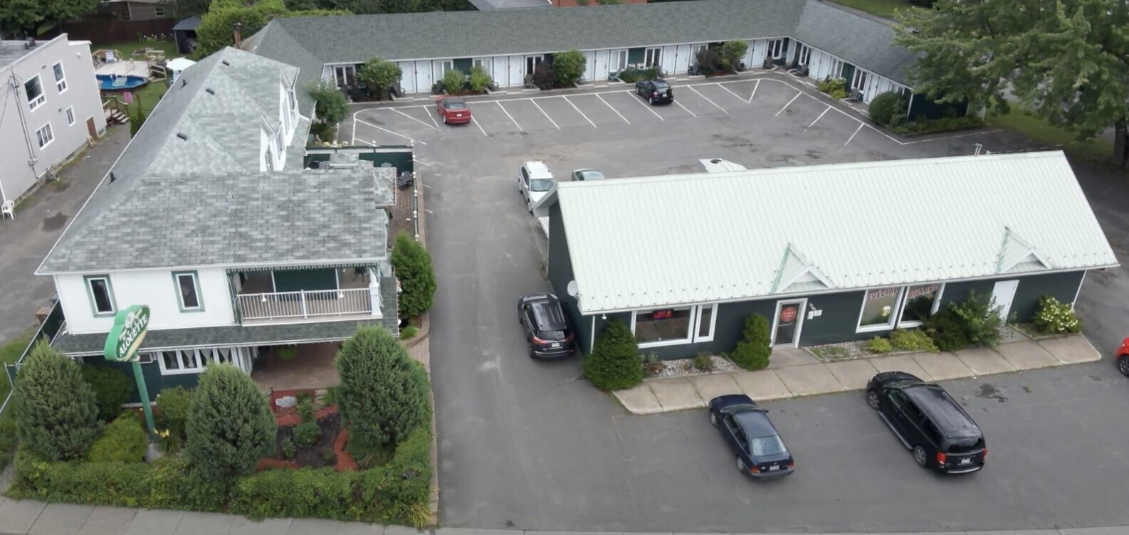 1975 Mercure Boul Drummondville, QC J2B 3P3 Hospitality Property for