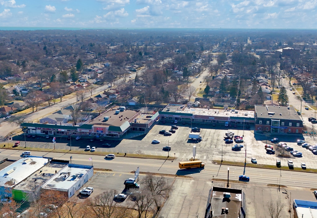 2201-2303 Grand Ave, Waukegan, IL for Sale