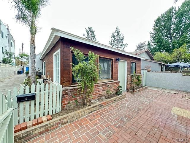 2922 Glenhurst Ave, Los Angeles, CA for Sale