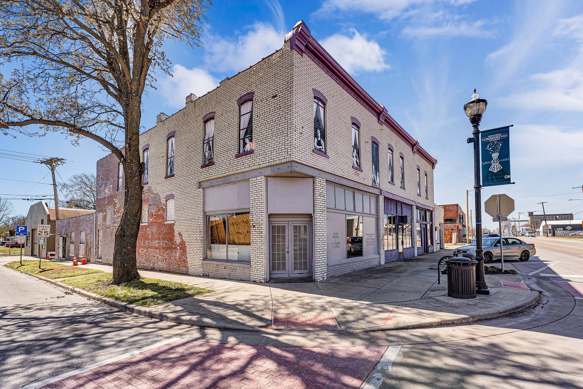 500 W Commercial St, Springfield, MO for Sale