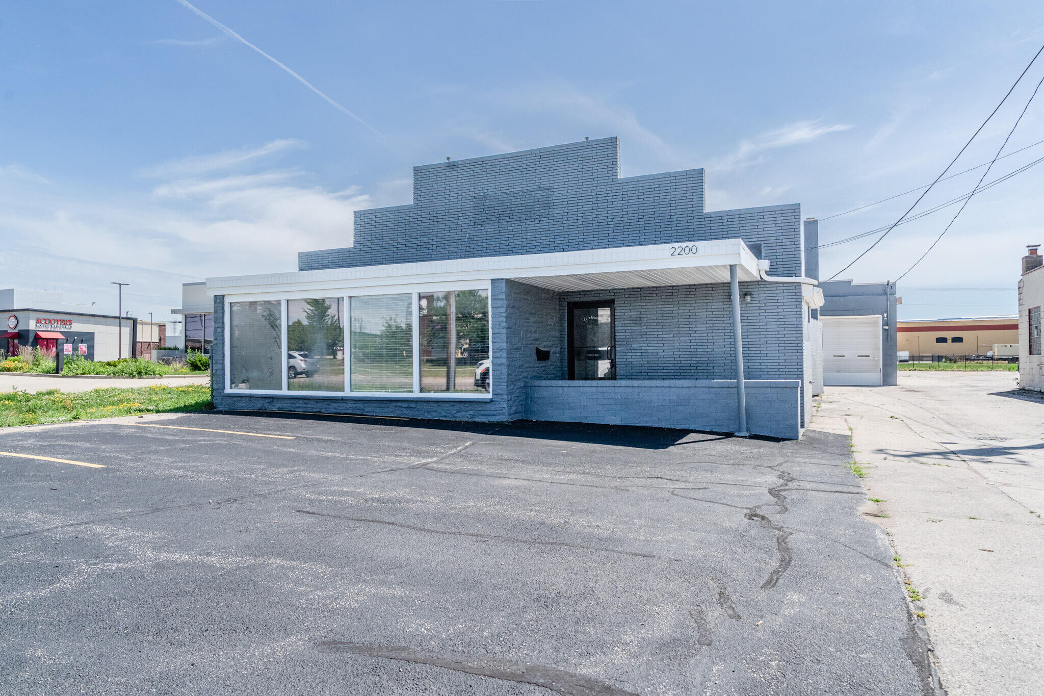 2200 S Miller Pky, Milwaukee, WI for Sale
