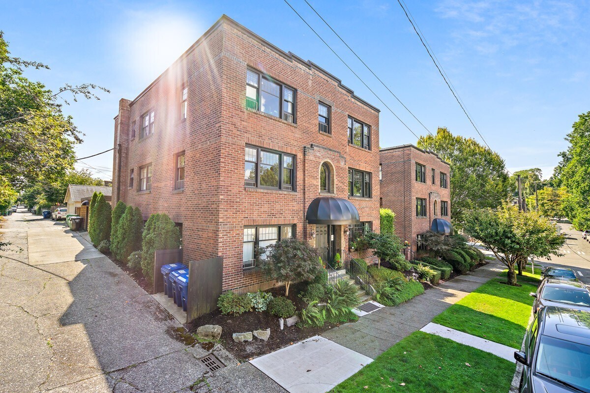 1903-1907 E Highland Dr, Seattle, WA for Rent
